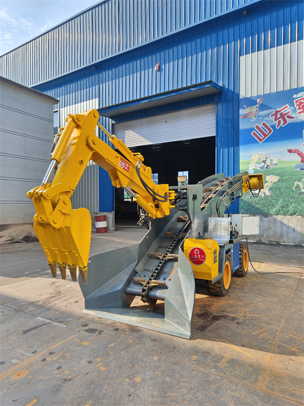 輪式刮板挖掘式裝載機