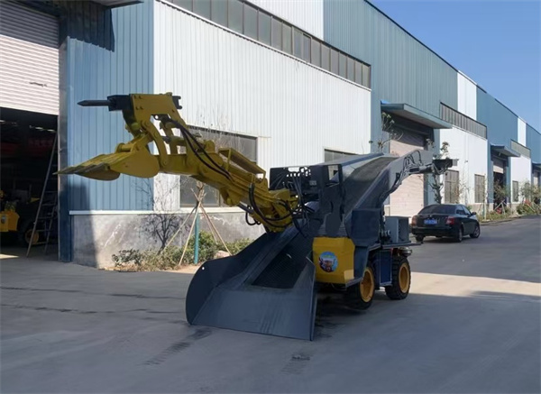 輪式皮帶式挖掘式裝載機出租